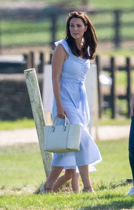 Księżna Kate w sukience Zara
