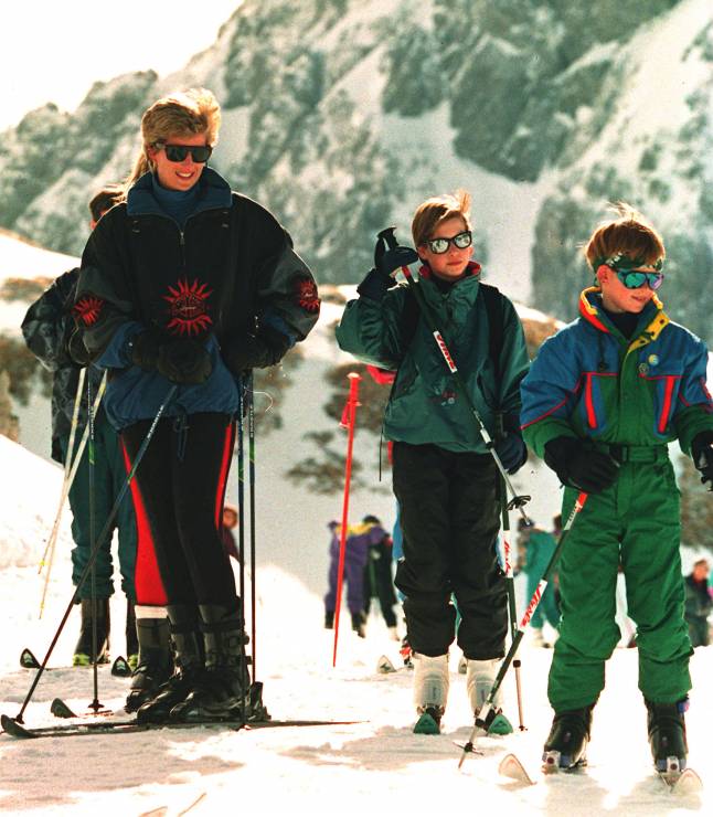 Diana z dziećmi na nartach w Austrii, 1994 rok.