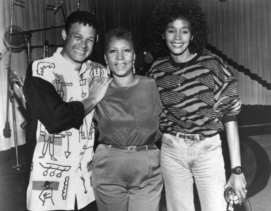 Aretha Franklin z producentem Narradą Waldenem i Whitney Houston, 1989