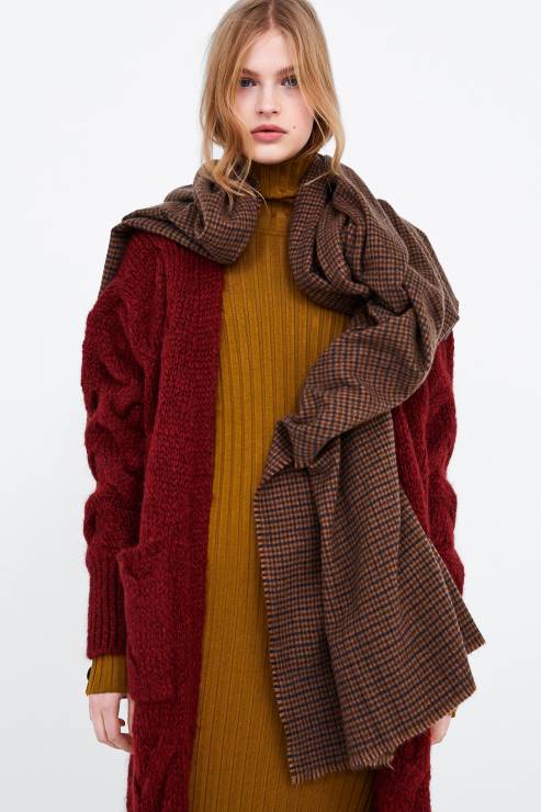 Sweter Zara; 299 zł
