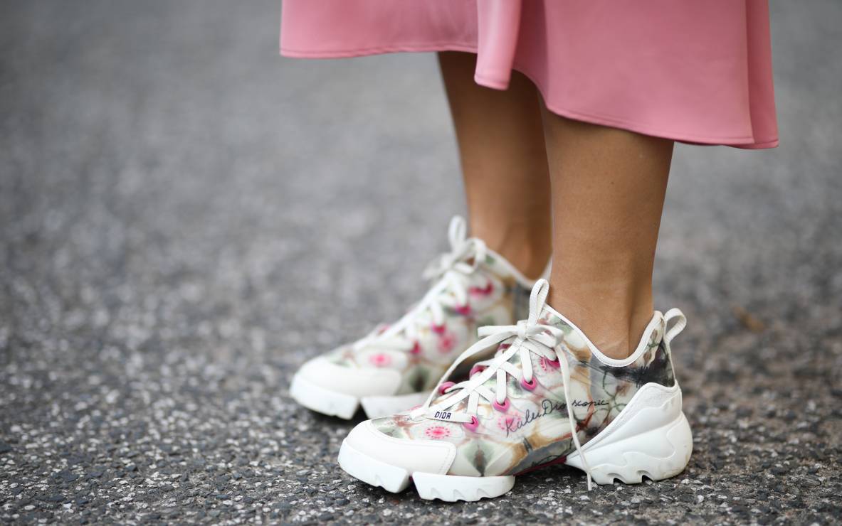 Sneakersy trendy moda wiosna 2019