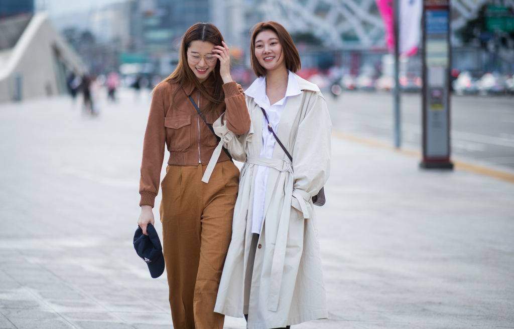 Beże na jesień 2019: trendy moda jesień 2019