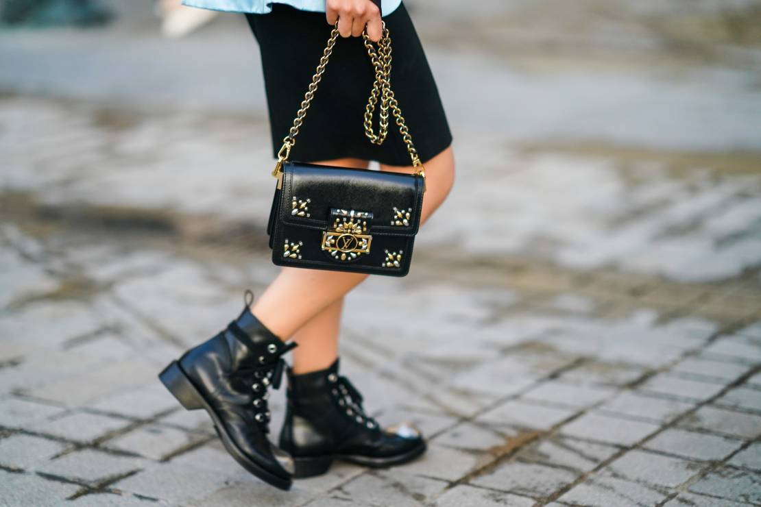 Modne botki i buty na zimę 2019: trendy moda 2019 Black Friday