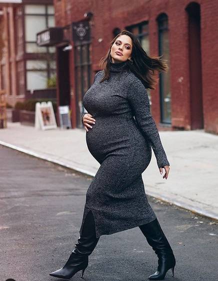 Ashley Graham pokazała nagie zdjęcie w ciąży