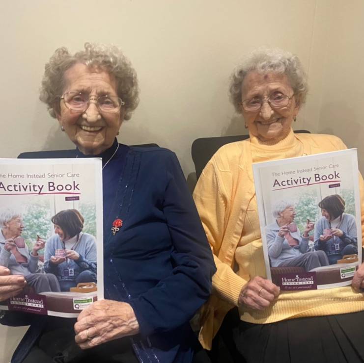 Najstarsze brytyjskie bliźniaczki: 96-letnie Doris Hobday i Lilian Cox