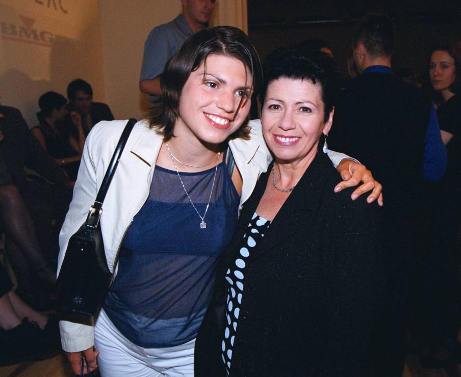 Ewa Bem z córką Pamelą, początek lat 2000.