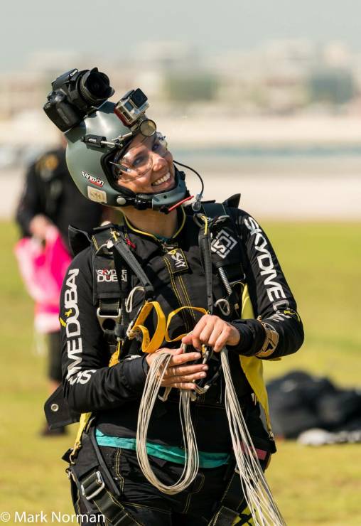 Dziewczyny w Dubaju - Sabina i sky diving