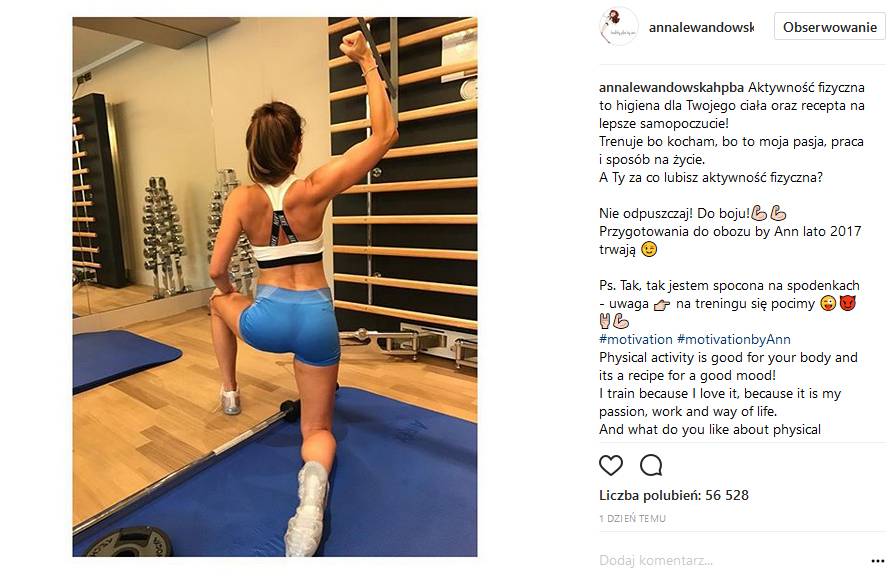 Anna Lewandowska w mokrych spodenkach po treningu