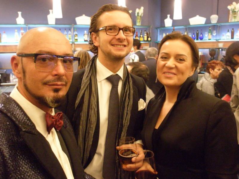 Od prawej: Magdalena Malicka, prezes wydawnictwa G+J Polska, Marcin Lewandowski oraz Tomasz Jacyków.