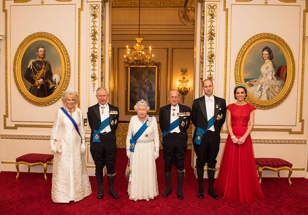Camilla księżna Konrwalii i rodzina królewska