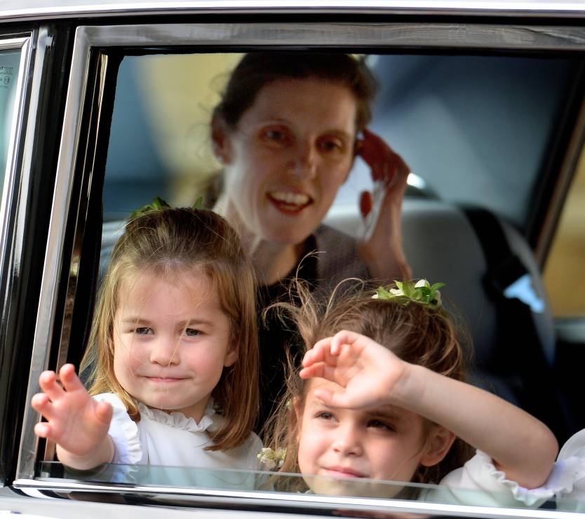 Maria Borrallo opiekuje się dziećmi podczas ślubu księżczniczki Eugenii