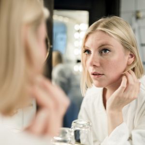 Drogeryjne kosmetyki z kwasem hialuronowym i retinolem, którymi zachwyciły się testerki Kobieta.pl: 
