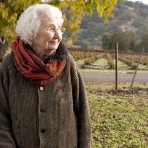 Przesądy lubelskie: babcia z Lubelszczyzny ostrzega przed 1 rzeczą. Lepiej tego nie robić, żeby uniknąć nieszczęścia